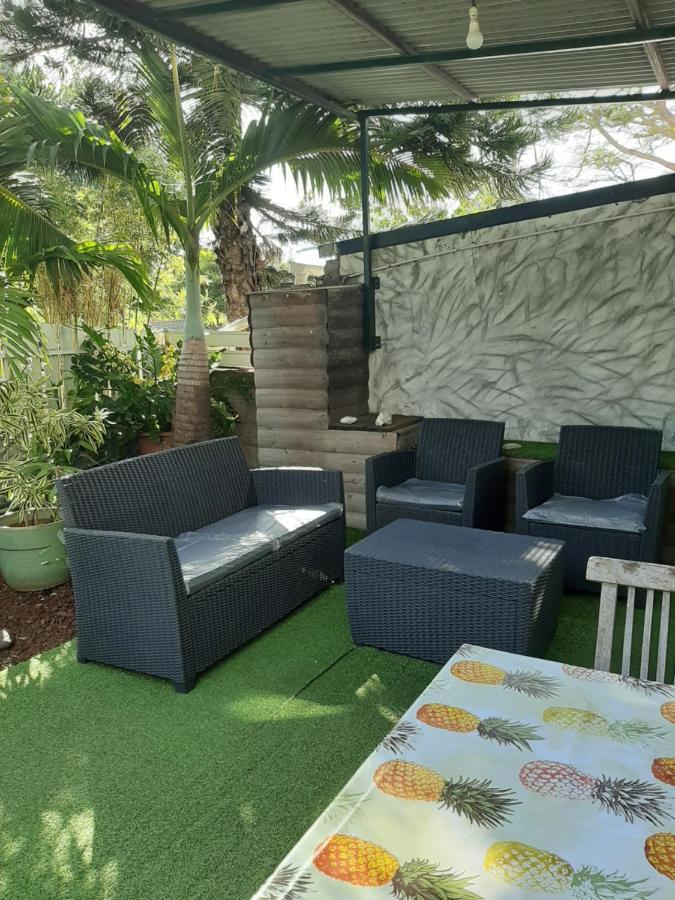 La Brise Apartment L'Etang-Sale Luaran gambar