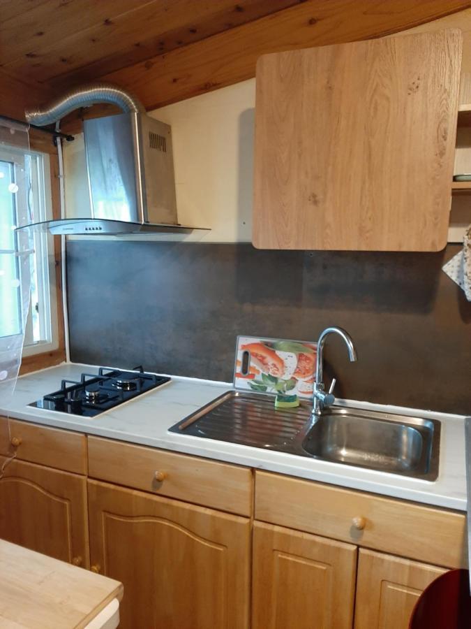 La Brise Apartment L'Etang-Sale Luaran gambar